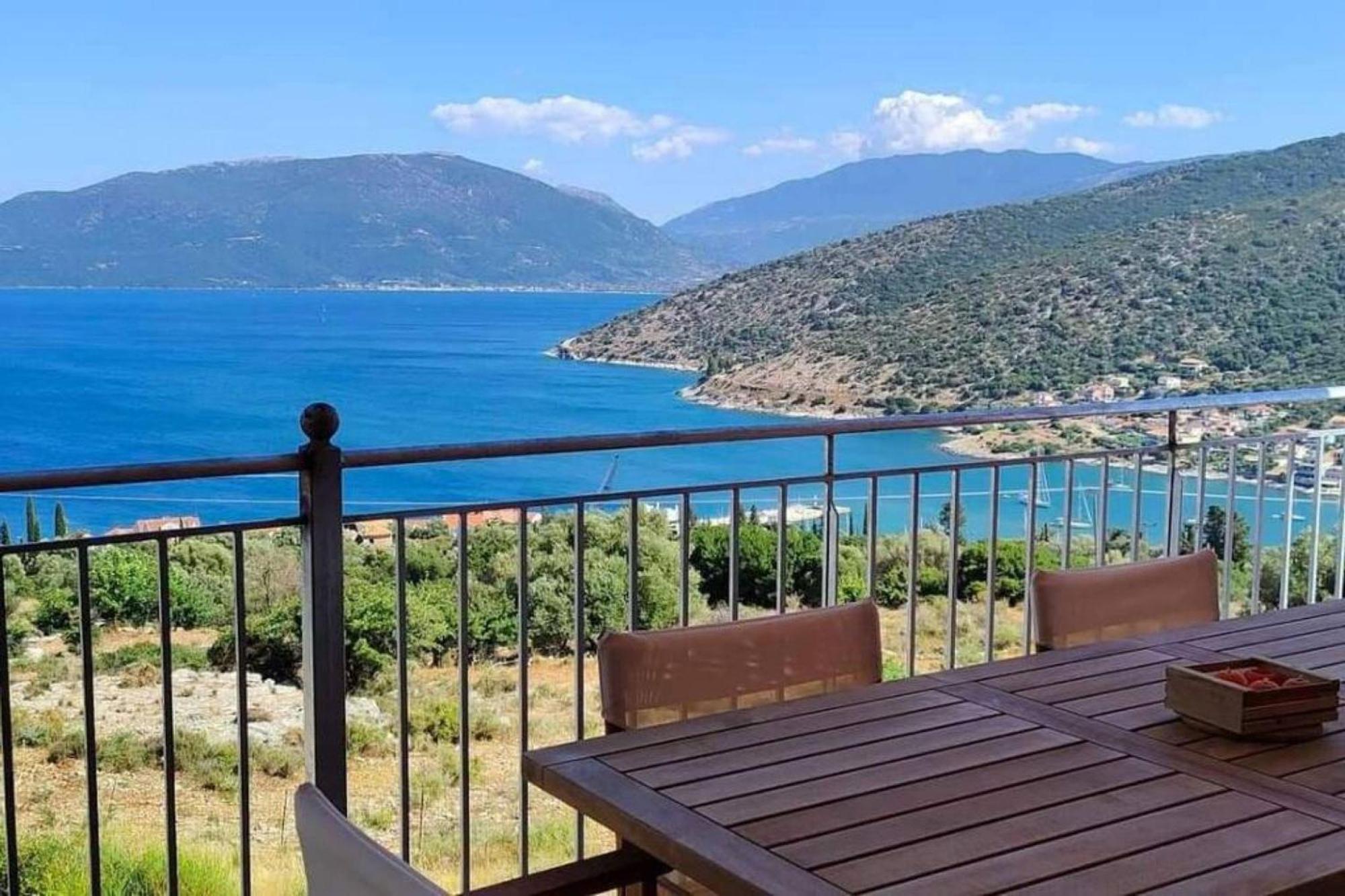 Augustela Villa Seaview Vacation Villa Ajía Effimía Kültér fotó